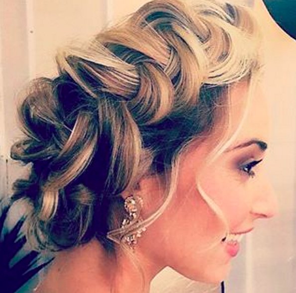 EN BEĞENİLEN 20 KAFES SAÇ ÖRGÜSÜ (13)