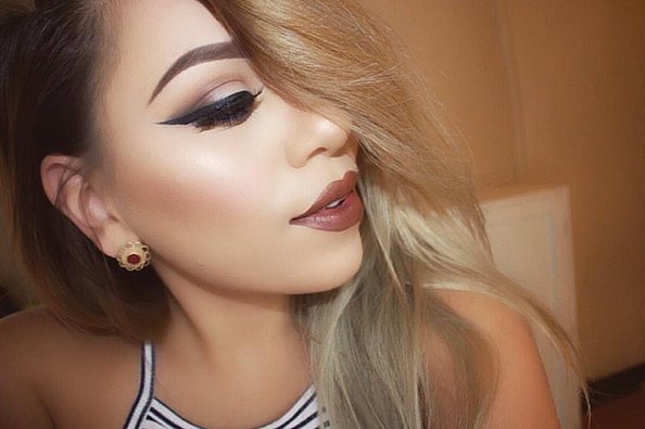 INSTAGRAM FENOMENLERİNDEN 10 KUSURSUZ KEDİ GÖZÜ MAKYAJI (1)