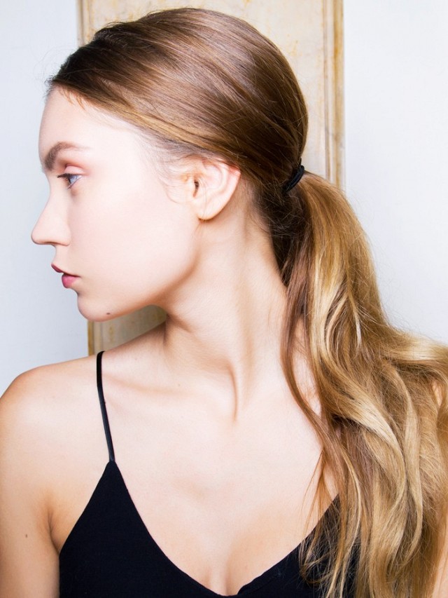 KÖTÜ HAVALARDA KULLANABİLECEĞİNİZ 7 SAÇ MODELİ (4)