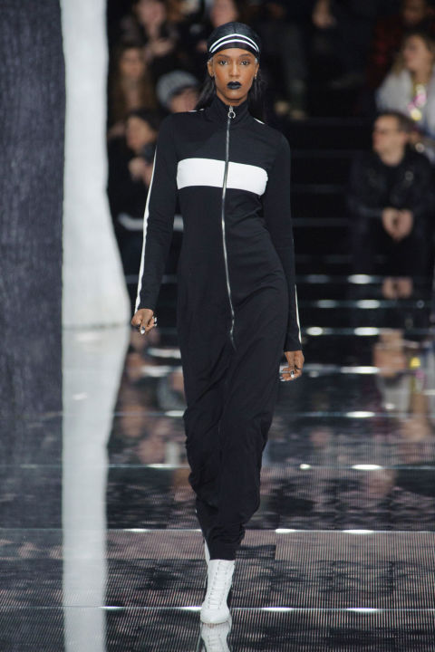 RIHANNA FENTY X PUMA KOLEKSİYONUNU TANITTI (12)