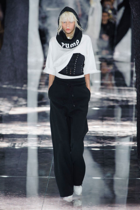 RIHANNA FENTY X PUMA KOLEKSİYONUNU TANITTI (8)