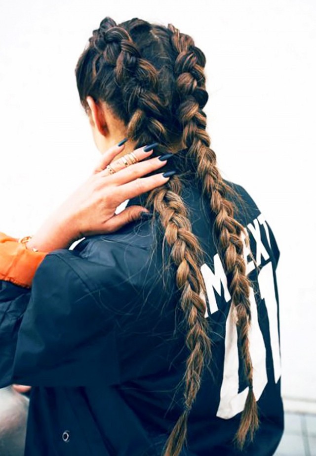 UZUN YOLCULUKLAR İÇİN EN İDEAL 6 SAÇ MODELİ 9