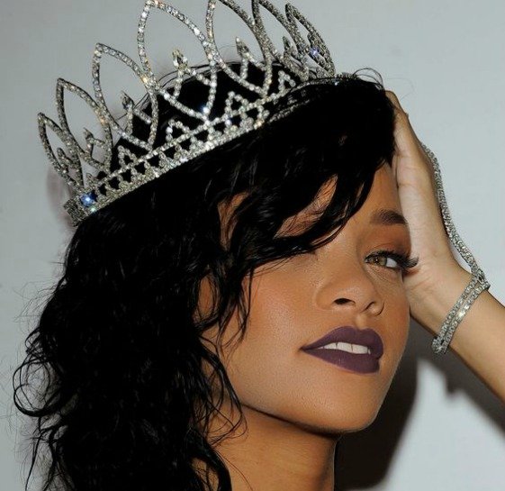 ÖZEL BİR GECE İÇİN 9 SEKSİ GÜZELLİK ÖNERİSİ 3