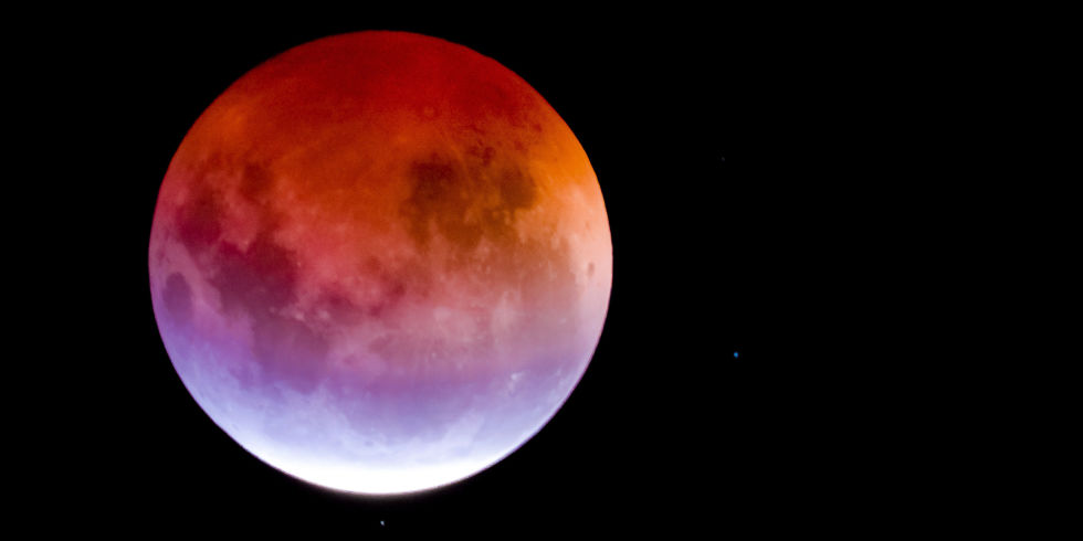 23 MART'TAKİ KANLI AY TUTULMASININ BURÇLARA ETKİSİ