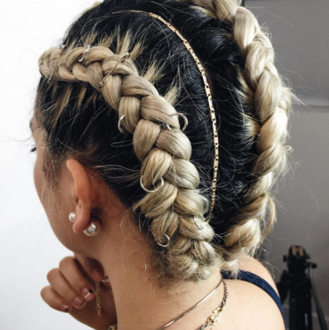 FESTİVAL RUHU İÇİN YENİ VE HAVALI 5 SAÇ MODELİ (4)