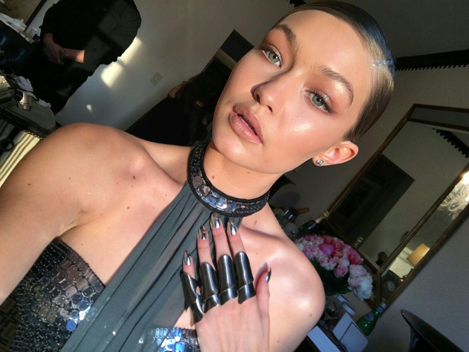 GIGI HADID'DEN 5 ÖNEMLİ GÜZELLİK ÖNERİSİ