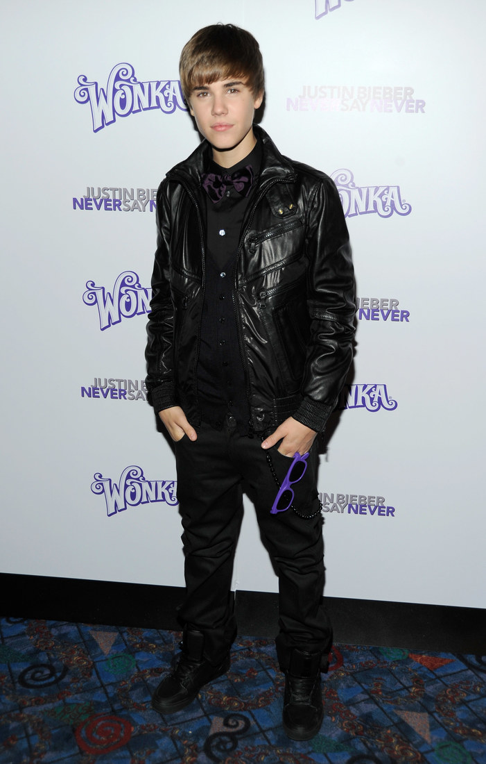 NEW YORK, NY - FEBRUARY 02: Justin Bieber attends the "Justin Bieber: Never Say Never" New York premiere at Regal E-Walk 13 on February 2, 2011 in New York City. (Photo by Kevin Mazur/WireImage)