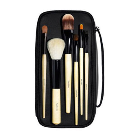 KUSURSUZ BİR MAKYAJ İÇİN EN İYİ 10 FIRÇA SETİ (5)