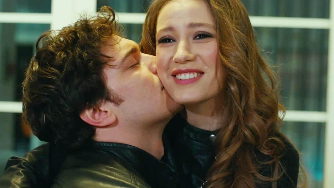 TBT EKRANA DAMGASINI VURAN ÇİFTLER (9)