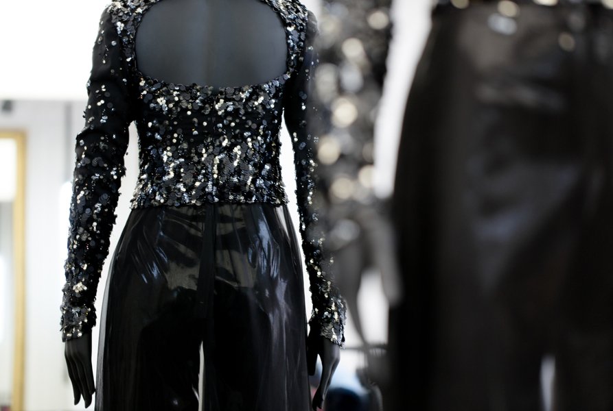 MAKING_OF_KARL_LAGERFELD-PRESSWALL-53 test