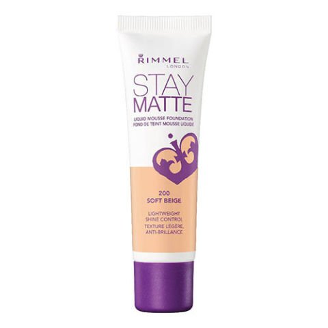 YAĞLI CİLTLER İÇİN PARLAMAYI ÖNLEYEN EN İYİ 9 FONDÖTEN (4)