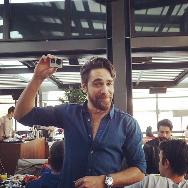 türkiyenin en şık 10 yakışıklı oyuncusu e