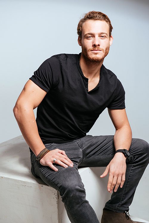 türkiyenin en şık 10 yakışıklı oyuncusu teuye