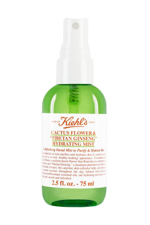 TÜM YAZ GÖRÜNÜMÜNÜZÜ KORUYACAK EN İYİ 8 MAKYAJ SABİTLEYİCİ SPREY (5)