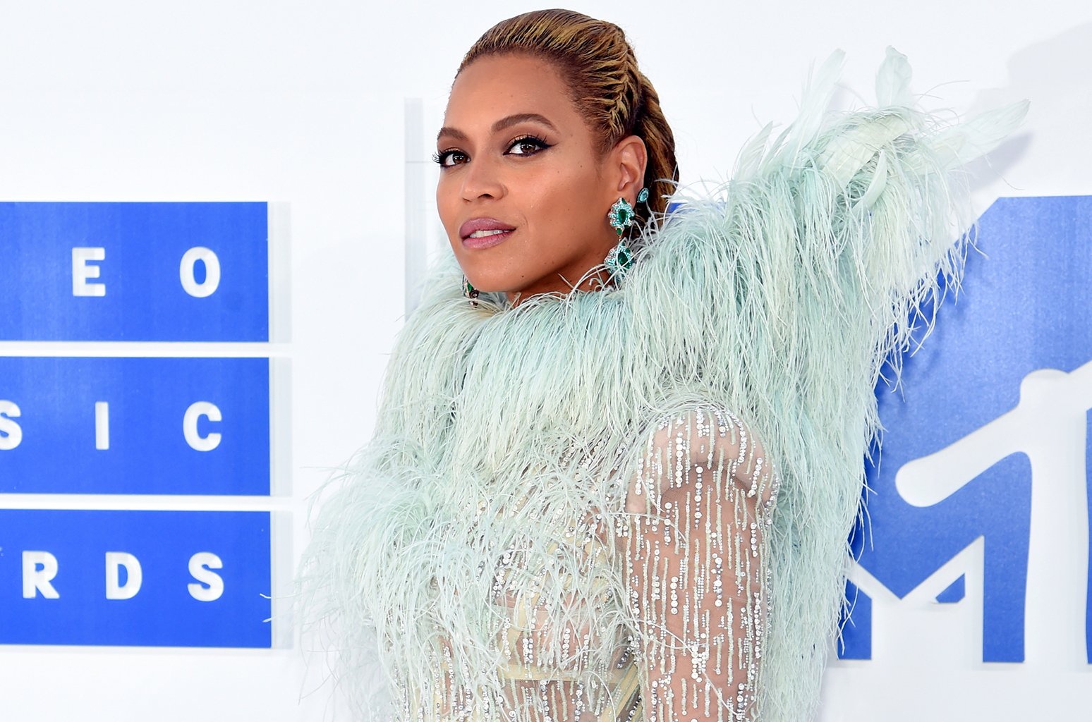 NEW YORK, NY - AUGUST 28: Beyonce attends the 2016 MTV Video Music Awards at Madison Square Garden on August 28, 2016 in New York City. (Photo by Jamie McCarthy/Getty Images)