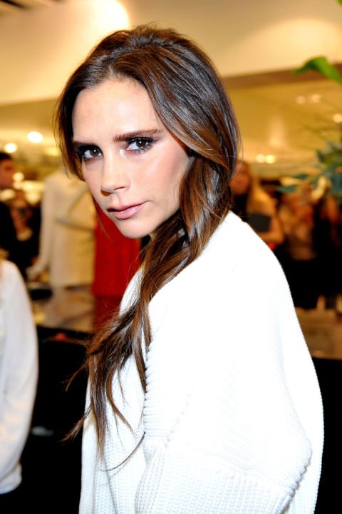 ÜNLÜ İSİMLERİN CİLTLERİ İÇİN YAPTIĞI ÇILGIN UYGULAMALAR (6)