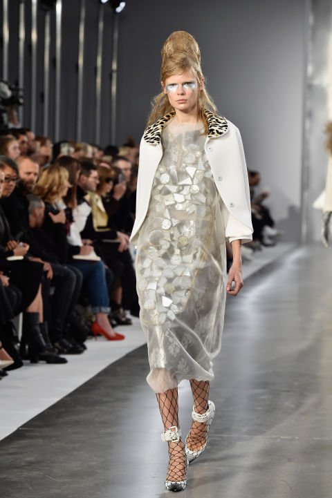 FİLE ÇORAPLARLA ŞIK GÖRÜNMENİN 6 YOLU (4)