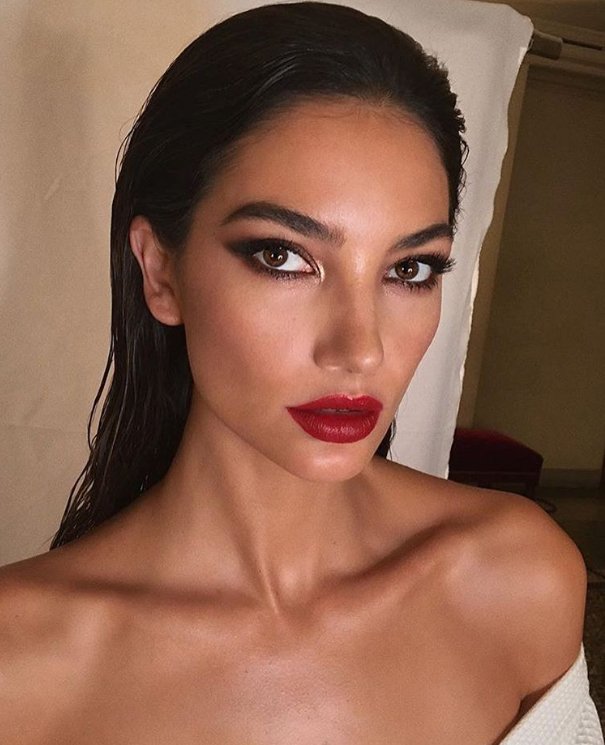 ARALIK AYINDA EDİNMENİZ GEREKEN 5 GÜZELLİK ÜRÜNÜ (6)