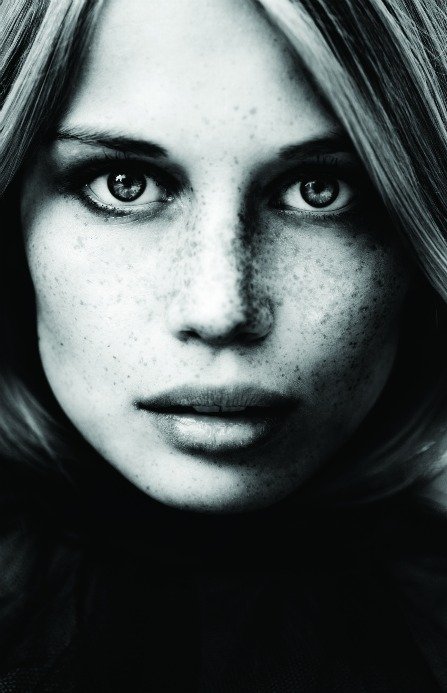 CİLTTEKİ LEKELERDEN KURTULMANIN YOLLARI!  f