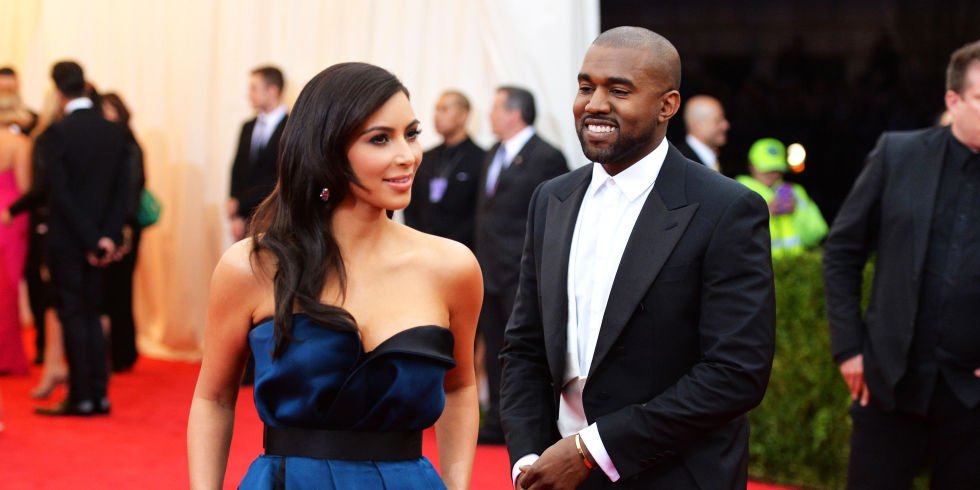 KIM KARDASHIAN VE KANYE WEST'İN EVLİLİĞİNDE NELER OLUYOR (2)