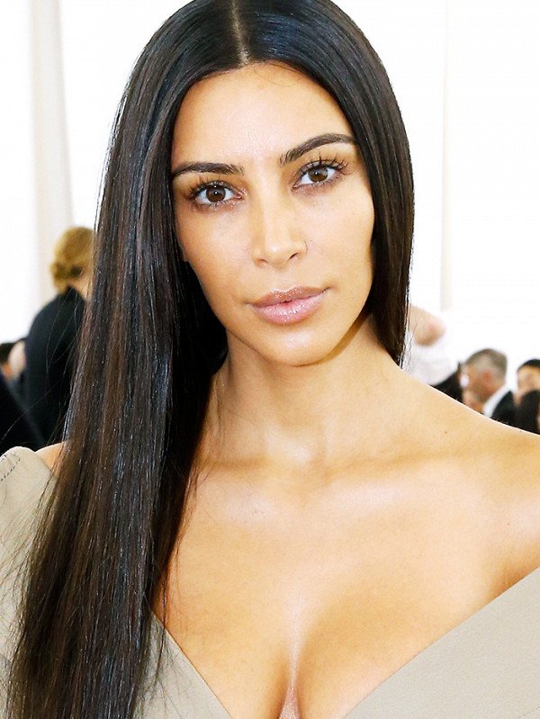 BU YILIN EN SEVDİĞİMİZ SIRADIŞI GÜZELLİK GÖRÜNÜMLERİ (1)