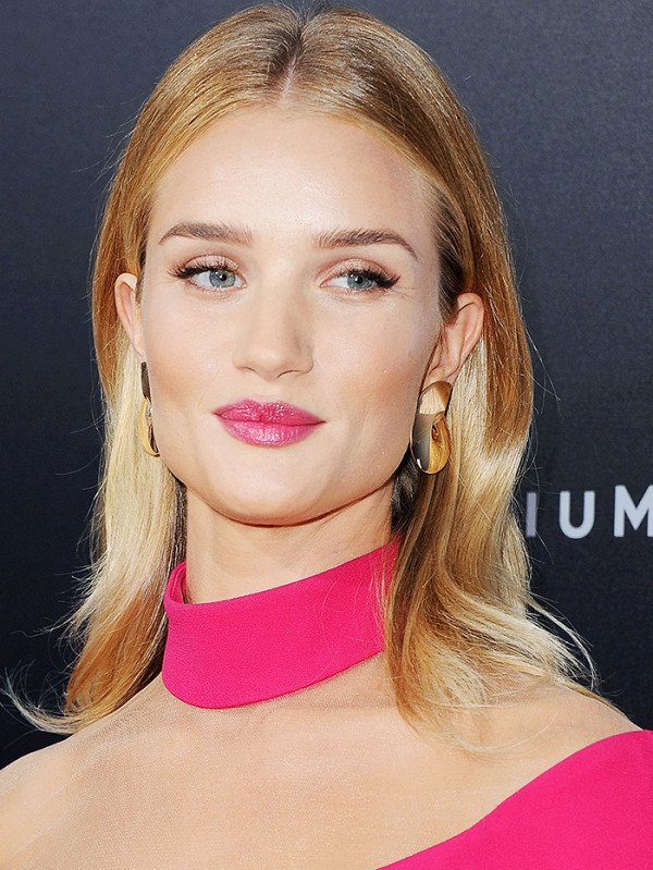 BU YILIN EN SEVDİĞİMİZ SIRADIŞI GÜZELLİK GÖRÜNÜMLERİ (13)