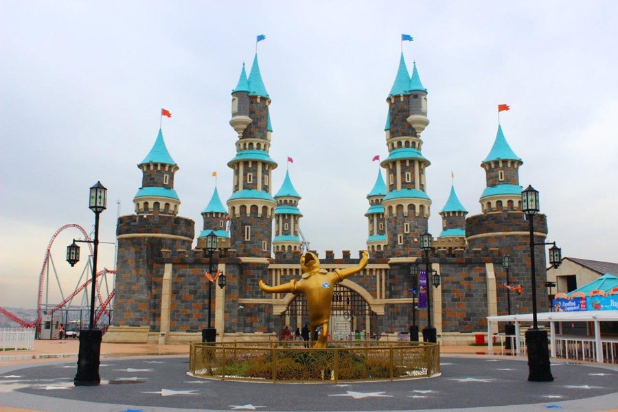 VIALAND TEMA PARK (2)