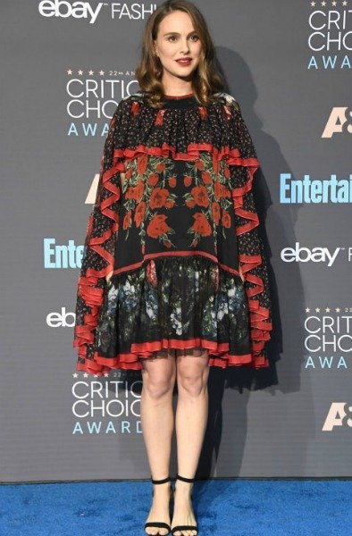 critics-choice 2017_kırmızı_halı 13