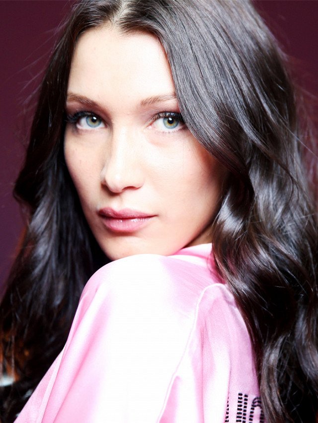 ÜNLÜLERDEN PARTİ SEZONU İÇİN MAKYAJ HİLELERİ (3)