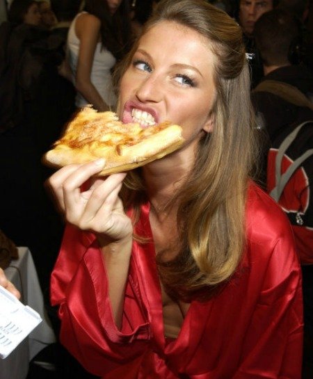 ÜNLÜLERİN PİZZAYLA İMTİHANLARI! YEMEK YA DA YEMEMEK gy