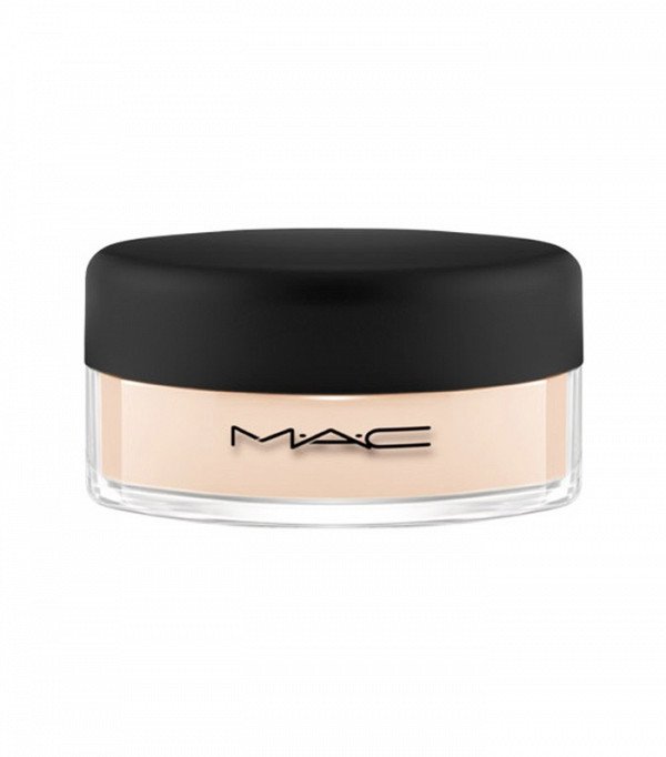 AKNE PROBLEMİ YAŞAYAN CİLTLER İÇİN 9 FONDÖTEN (1)