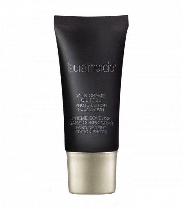 AKNE PROBLEMİ YAŞAYAN CİLTLER İÇİN 9 FONDÖTEN (5)