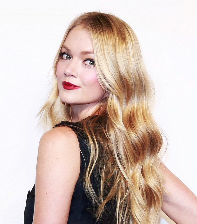 MODELLERİN IŞILDAYAN BİR CİLT İÇİN FAVORİ SERUMLARI (6)