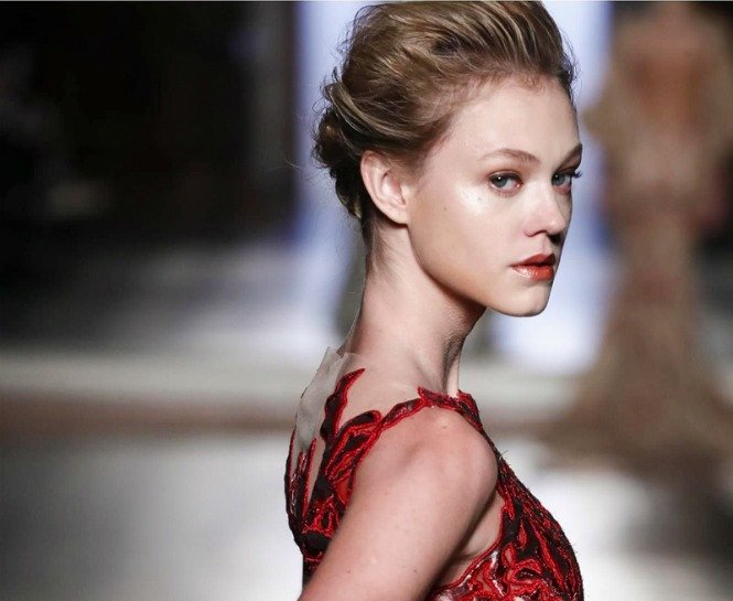 PARİS COUTURE MODA HAFTASI'NDAN RADARIMIZA TAKILAN GÜZELLİK GÖRÜNÜMLERİ