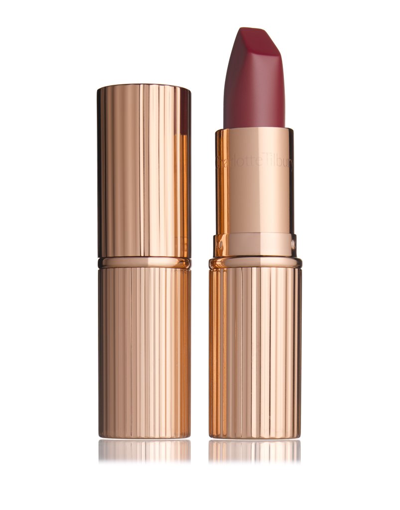 TÜM CİLT TONLARINA YAKIŞAN 17 KIRMIZI RUJ (12)