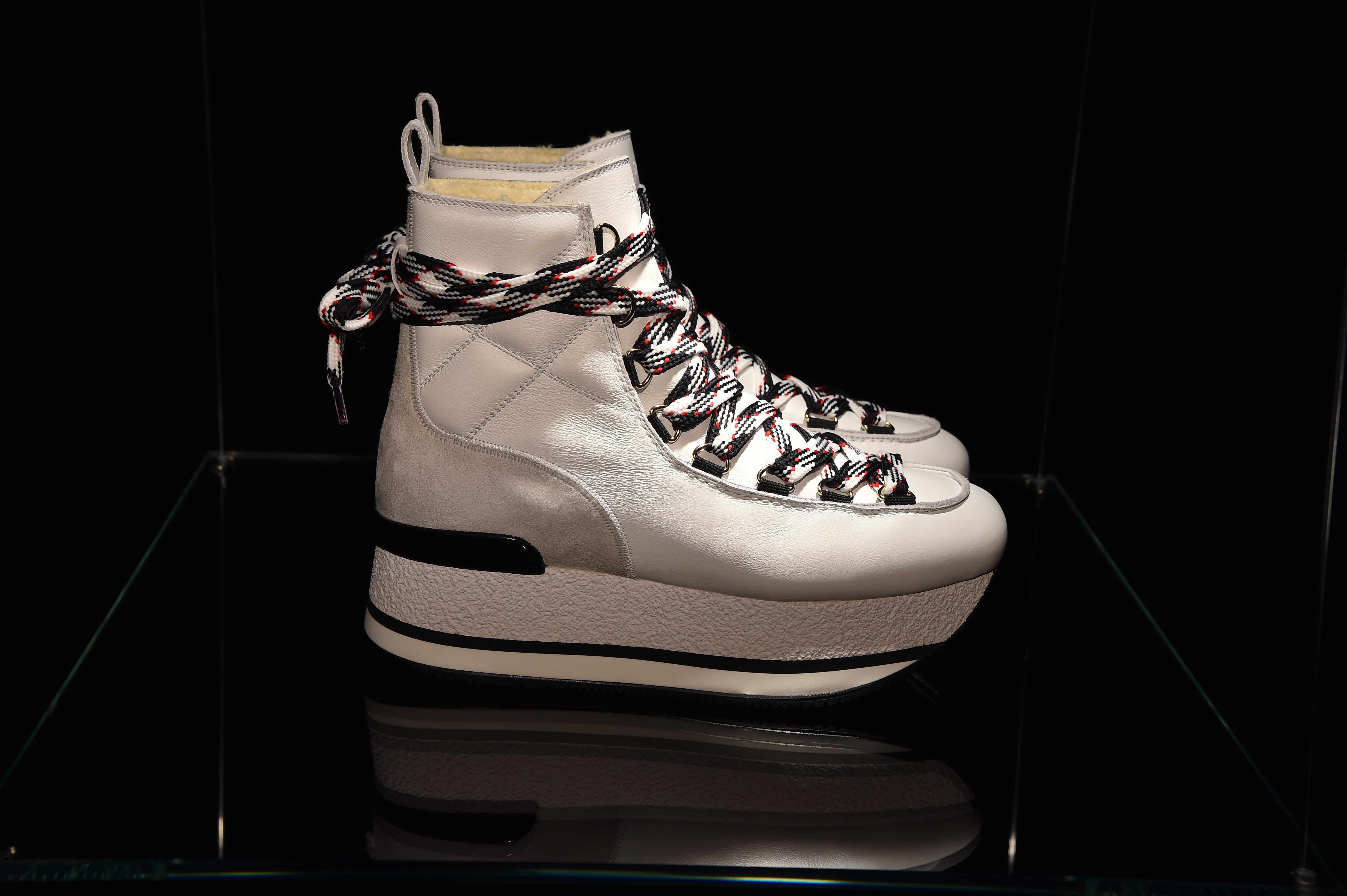 006_HOGAN_AW_W_Collection_Presentation