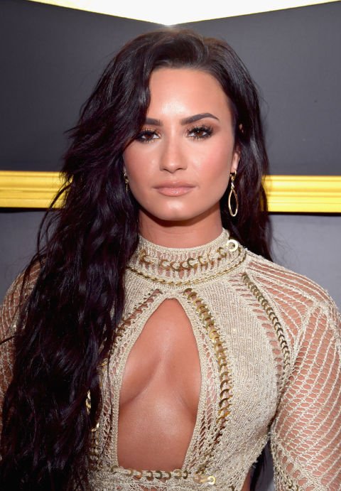 2017 grammy en iyi güzellik görünümleri (14)