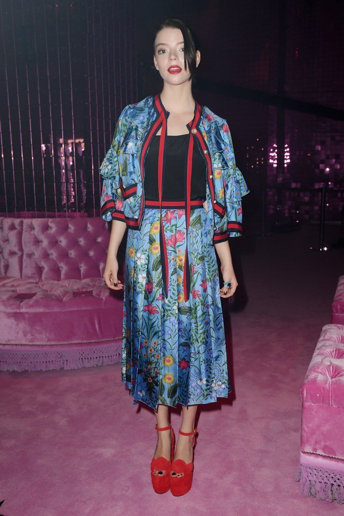 BU KIZA DİKKAT ANYA TAYLOR-JOY (3)