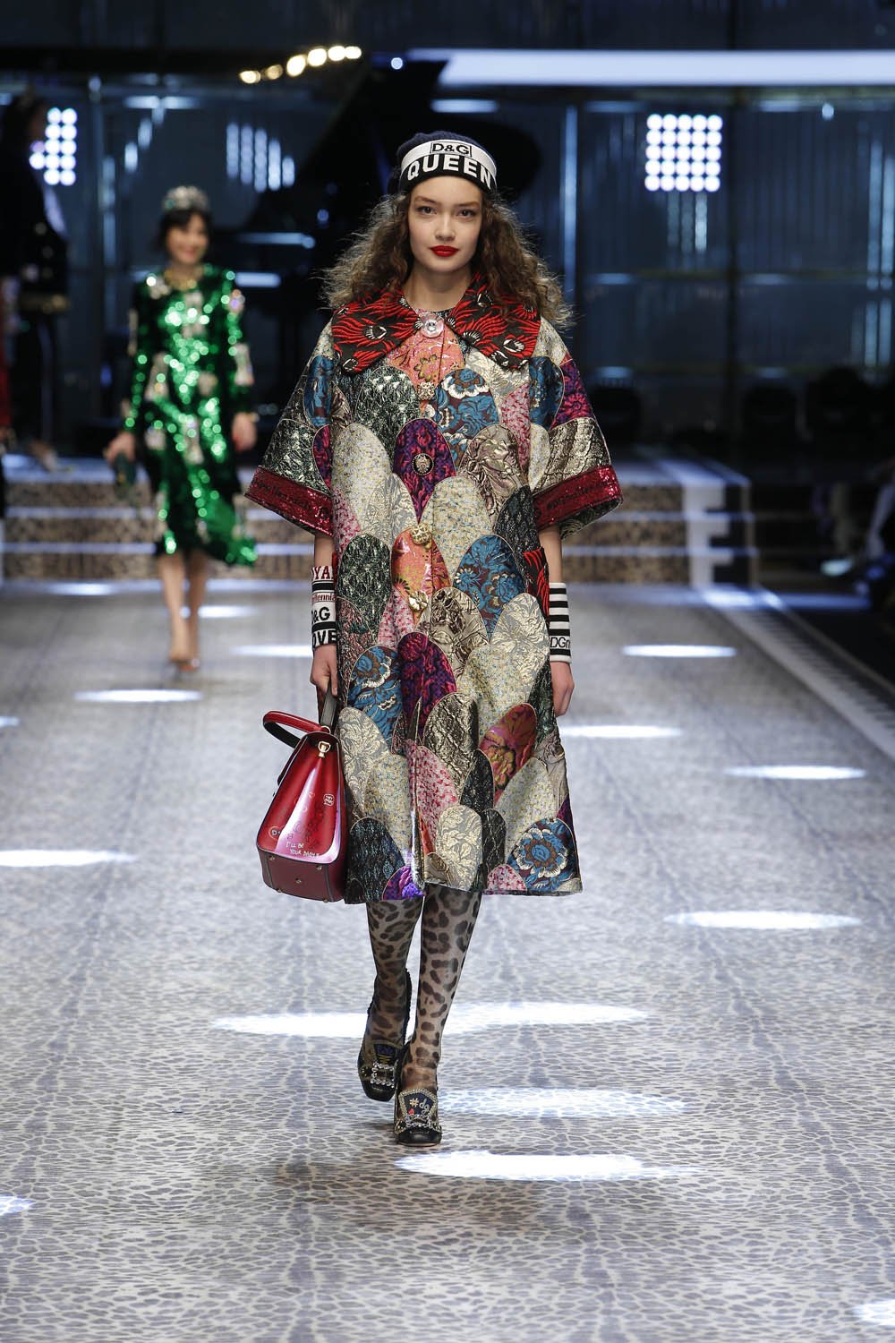 Dolce&Gabbana_women's fashion show fw17-18_Runway_images (12)