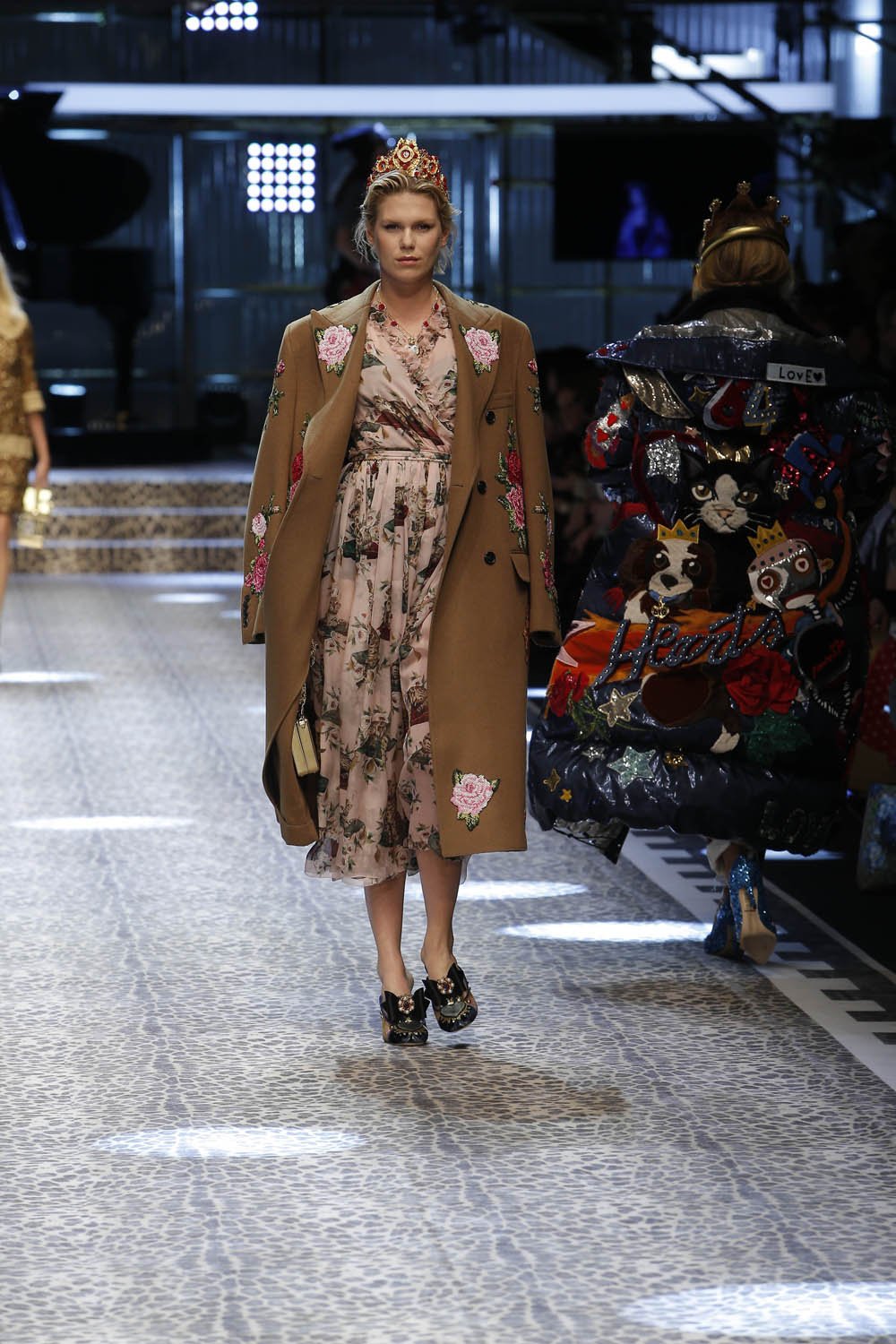 Dolce&Gabbana_women's fashion show fw17-18_Runway_images (46)