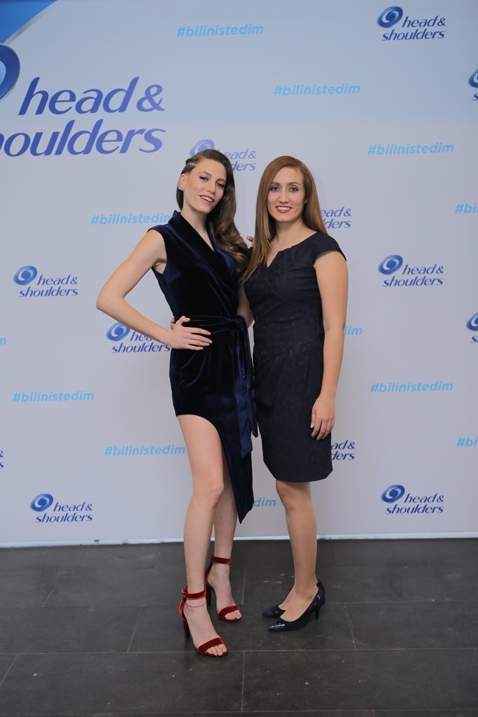 Görsel-4-PGSaçBakımve GüzellikKategorisiİletişimMüdürüBilgehanUyarErol&SerenaySarıkaya-(SoldanSağa)