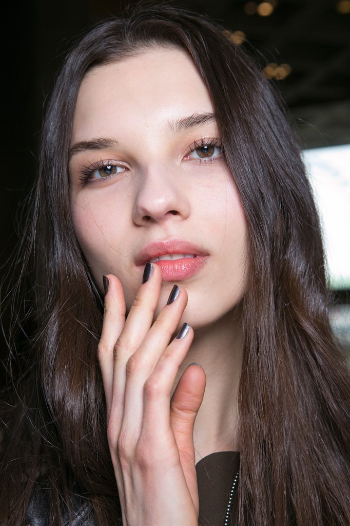 LONDRA MODA HAFTASINDAN TIRNAK TRENDLERİ (5)