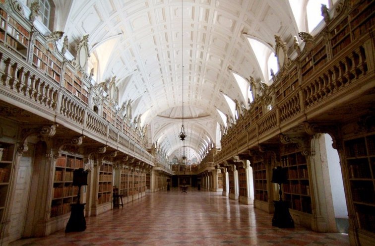 Mafra Sarayı Kütüphanesi, Mafra, Portekiz