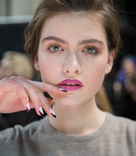 NEW YORK MODA HAFTASI'NIN ÖNE ÇIKAN GÜZELLİK TRENDLERİ 78