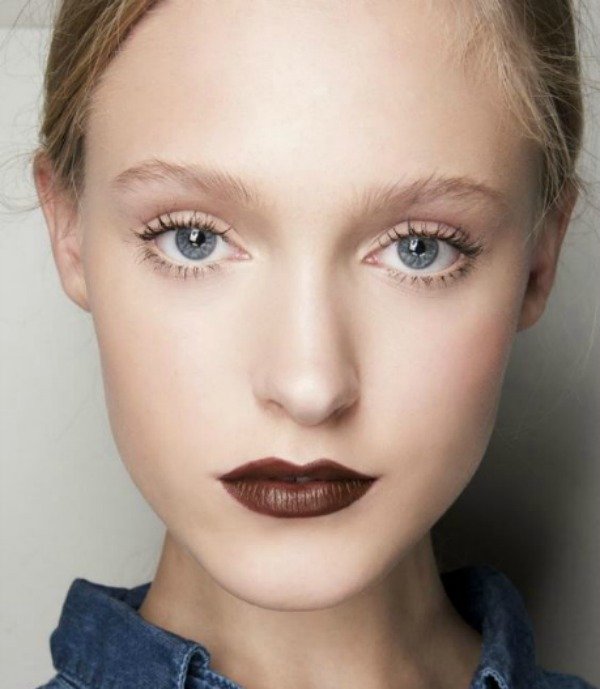 5 YAŞ DAHA GENÇ GÖRÜNMENİN PRATİK 5 YOLU bg