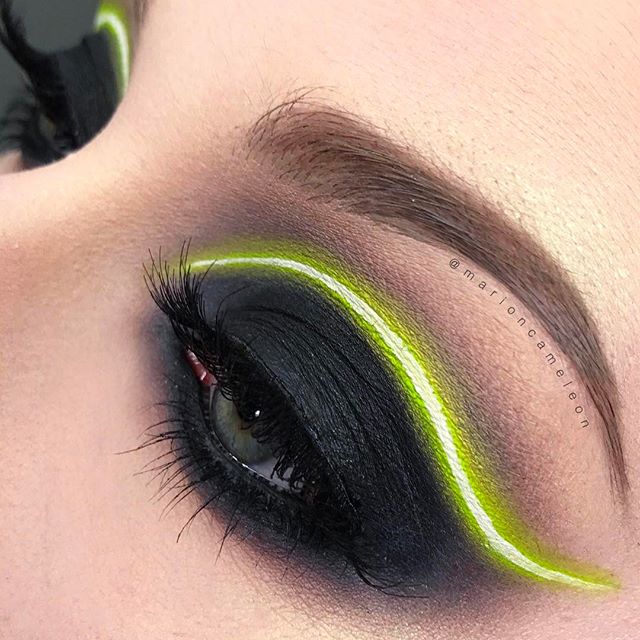 NEON EYELINER TRENDİ (1)