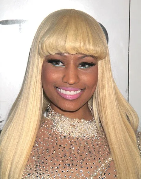 nicki_minaj_eyeliner_neon_colo