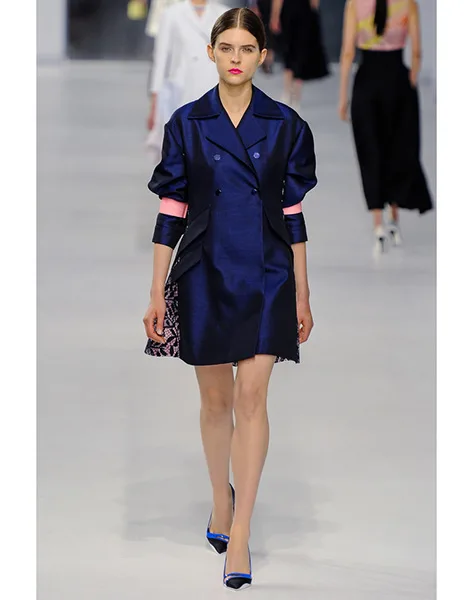 00230h_602089803_north_552x