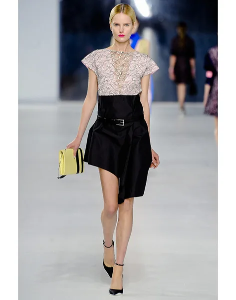 00260h_496434446_north_552x