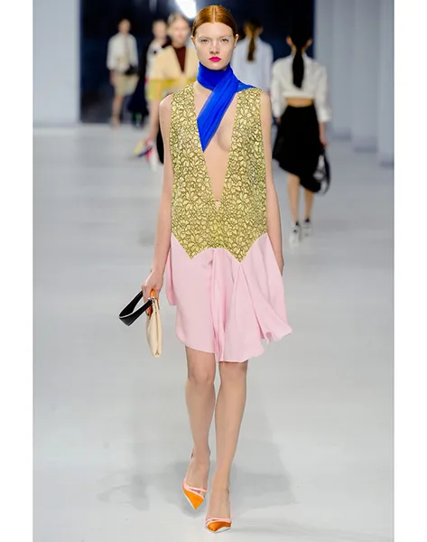 00270h_949189777_north_552x